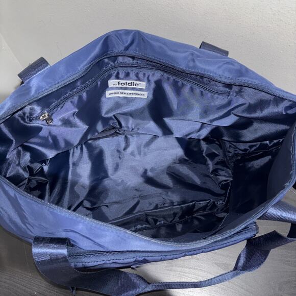 NEW WITH TAGS The Foldie Multipurpose Travel Bag - Navy Blue Lightweight Compact - Picture 8 of 12